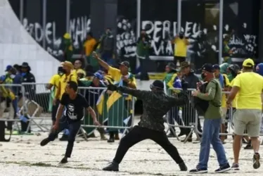 Imagem ilustrativa da imagem PF faz operação contra suspeitos de incitar e atuar em atos de vandalismo de 8/1