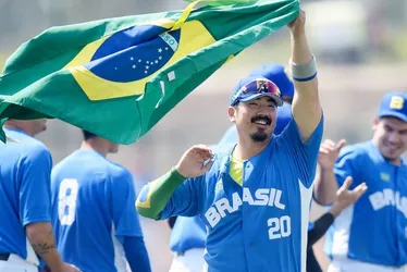 Imagem ilustrativa da imagem Pan: Brasil bate Cuba e segue invicto por pódio inédito no beisebol