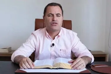Imagem ilustrativa da imagem Polícia do DF busca pastor suspeito de aplicar golpe do 'octilhão de reais'