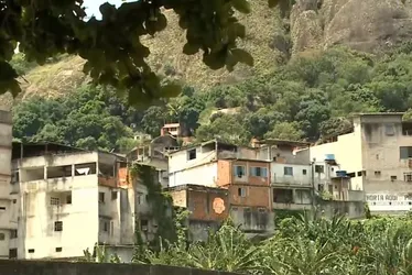 Imagem ilustrativa da imagem Policiais Militares trocam tiros com traficantes em morro de Vila Velha