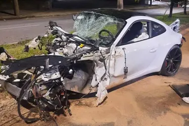 Imagem ilustrativa da imagem Porsche bate a mais de 250 km/h e deixa um morto em Belo Horizonte