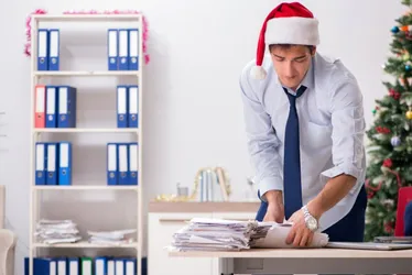 Imagem ilustrativa da imagem Preciso trabalhar no Natal e Ano-Novo? Veja regras para feriados após resolução