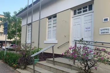 Imagem ilustrativa da imagem Prefeitura e Câmara do ES reduzem expediente para 5 horas durante o verão