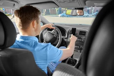 Imagem ilustrativa da imagem Proposta para igualar Previdência de motoristas e entregadores por aplicativo