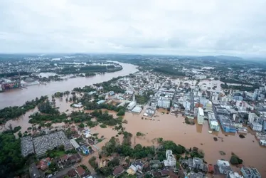 Imagem ilustrativa da imagem RS confirma 51ª vítima das chuvas que deixaram cidades em estado de calamidade