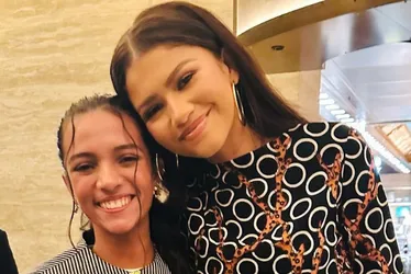 Imagem ilustrativa da imagem Rayssa Leal conhece Zendaya e publica foto ao lado da atriz