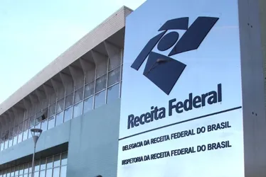 Imagem ilustrativa da imagem Receita Federal volta a aceitar cartão de crédito no pagamento de impostos