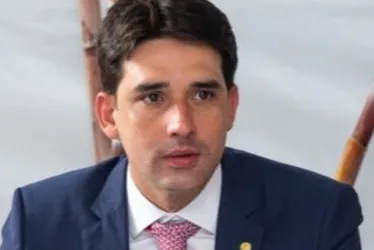 
          Imagem ilustrativa da imagem Reuniões com aeroportuários para evitar greve de fim de ano
          