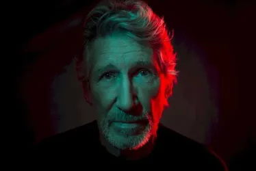 Imagem ilustrativa da imagem Roger Waters chama Joe Biden de "criminoso de guerra" durante show no RS