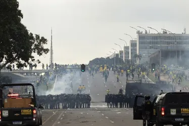 Imagem ilustrativa da imagem STF marca julgamento de primeiro réu capixaba do 8 de janeiro