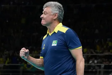 Imagem ilustrativa da imagem Seleção brasileira de vôlei segue sem técnico após Renan Dal Zotto pedir demissão