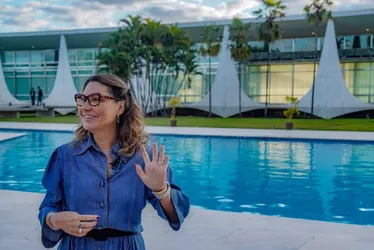 
          Imagem ilustrativa da imagem Sem cargo, Janja tem agenda de vice no Planalto
          