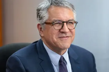 
          Imagem ilustrativa da imagem Senado corre para preencher embaixadas em Venezuela e Guiana
          