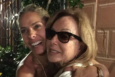 Imagem ilustrativa da imagem Sogra de Adriane Galisteu morre e apresentadora cancela participação no Teleton