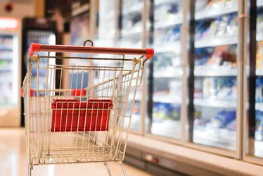Imagem ilustrativa da imagem Supermercados, shoppings e bancos: o que funciona neste feriado de Finados