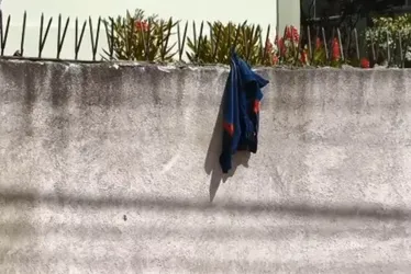 Imagem ilustrativa da imagem Suspeito fica com a cueca rasgada ao pular muro de condomínio em Vila Velha