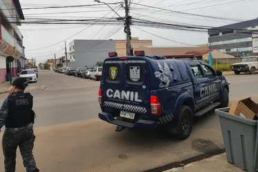 Imagem ilustrativa da imagem Suspeitos de roubar R$ 60 mil de joalheria no ES são presos