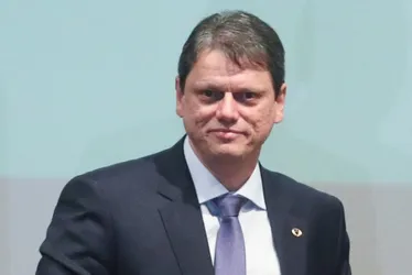 
          Imagem ilustrativa da imagem Tarcísio não quer surpresas em proposta para vender a Sabesp
          