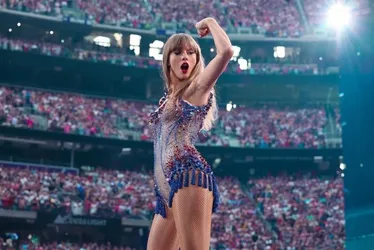 Imagem ilustrativa da imagem Taylor Swift exige garrafas de vinho e sorvete em camarim de shows na Argentina
