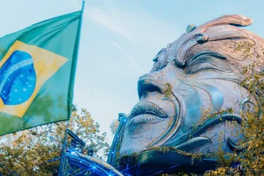 Imagem ilustrativa da imagem Tomorrowland Brasil 2023: shows desta sexta-feira são cancelados após chuva