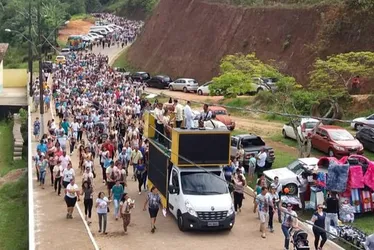 Imagem ilustrativa da imagem Trios elétricos e cavalgada em romarias para Nossa Senhora Aparecida pelo ES
