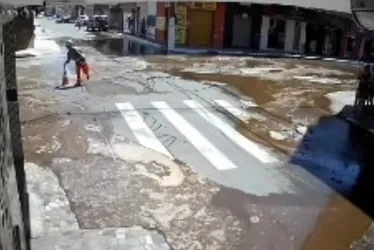 Imagem ilustrativa da imagem Tubulação rompe e deixa moradores sem água em Vila Velha