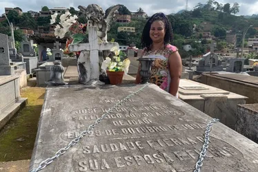 Imagem ilustrativa da imagem Túmulos centenários atraem turistas em cidades do ES