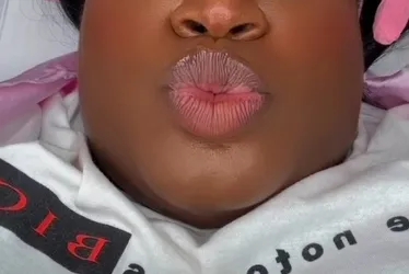 Imagem ilustrativa da imagem VÍDEO | Jojo Todynho gasta R$ 8 mil em alisamento de sobrancelhas. Veja como ficou