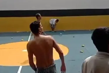 Imagem ilustrativa da imagem VÍDEO | Presos gravam 'chuva de drogas' em presídio de segurança máxima