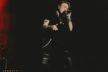 Imagem ilustrativa da imagem Vocalista do Guns N' Roses nega acusações de agressão sexual