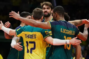 Imagem ilustrativa da imagem Vôlei: Brasil bate Cuba e mantém chances de classificação para Paris