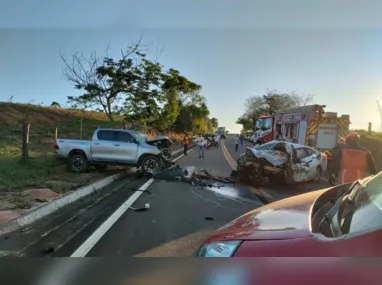 Imagem ilustrativa da imagem Acidente entre dois carros mata pessoa no Norte do ES