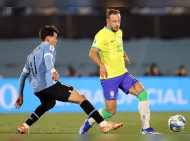 Lesão deve tirar o jogador das próximas rodadas das eliminatórias para a Copa