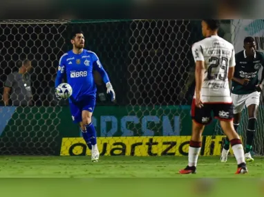 O Flamengo ainda tem mais dois dias de treinos para avaliar as reações em campo de Arrascaeta e Luiz Araújo