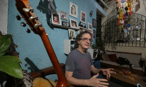 
          Imagem ilustrativa da imagem “A beleza do Espírito Santo me surpreendeu”, diz cantor e compositor Carlos Papel
          