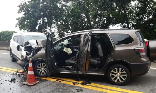 
          Imagem ilustrativa da imagem Acidente na BR-101 deixa quatro feridos em Rio Novo do Sul
          