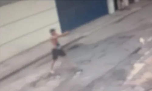 
          Imagem ilustrativa da imagem Adolescente atira em homem para cobrar dívida de acidente na Serra
          