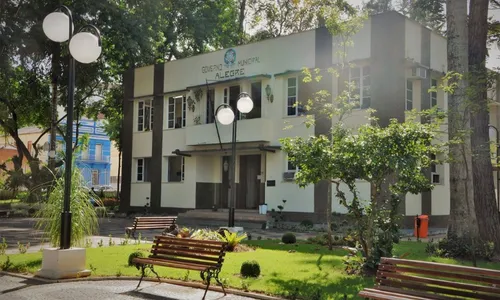 
          Imagem ilustrativa da imagem Alegre registra temperatura acima de 40ºC pelo terceiro dia seguido
          