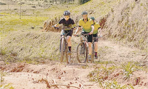 
          Imagem ilustrativa da imagem Alfredo Chaves | festa para os ciclistas na “cidade das cachoeiras”
          