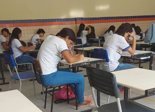 
          Imagem ilustrativa da imagem Alunos de escolas estaduais participam de ações sobre vestibular nesta quarta
          