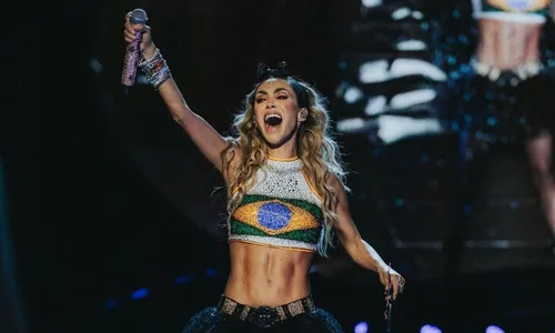 
          Imagem ilustrativa da imagem Anahí, do RBD, está doente e com 'dor nos ossos' poucas horas antes de show em SP
          