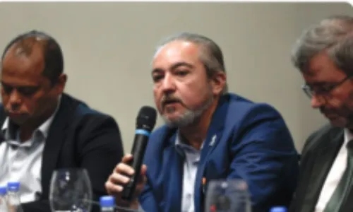 
          Imagem ilustrativa da imagem André Longo assume novo cargo com missão de desenvolver a Atenção Primária à Saúde
          