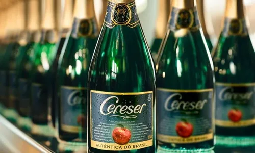
          Imagem ilustrativa da imagem Anvisa determina a suspensão de venda de 2,2 milhões de garrafas de Sidra Cereser
          