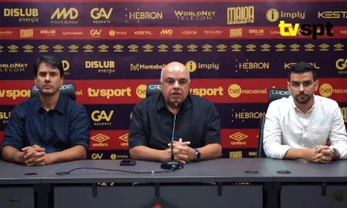 
          Imagem ilustrativa da imagem Após anunciar saída de Diego Souza, Sport informa contratação de Ricardo Drubscky
          