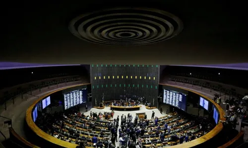 
          Imagem ilustrativa da imagem Aprovado projeto que vai reduzir juros e facilitar empréstimos no país
          