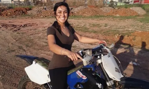 
          Imagem ilustrativa da imagem Artista de circo morre durante ensaio de salto de moto em Goiás
          