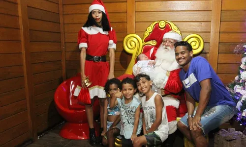 
          Imagem ilustrativa da imagem Árvore gigante, túneis e espetáculo de luzes no Parque Moscoso
          