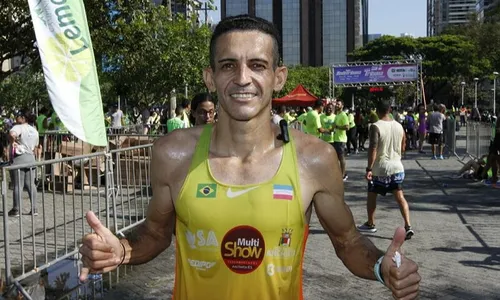 
          Imagem ilustrativa da imagem Atletas superam forte calor para vencer a Corrida Tribuna Ruas da Cidade
          