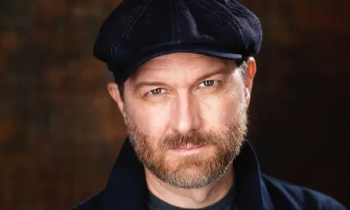 
          Imagem ilustrativa da imagem Ator de 'The Walking Dead' é diagnosticado com câncer em estágio avançado
          