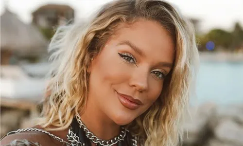 
          Imagem ilustrativa da imagem Atriz Gabi Lopes é assaltada dentro do carro e mostra ferimentos
          